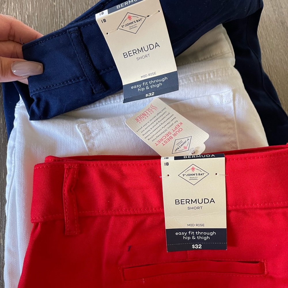 Bermuda shorts brand NEW w/tag. White, Navy, Red…size 18 (ALL 3 colors package)